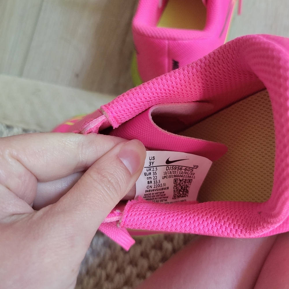 Nike | Mercurial Vapor 15 Club TF - Picture 12 of 12